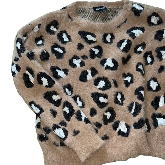 Express soft long sleeve pullover leopard cheetah sweater top Mohair look S - M - Picture 2 of 7